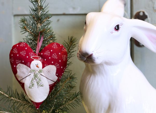 Snow_Happy_Heart_January_with_bunny-8322